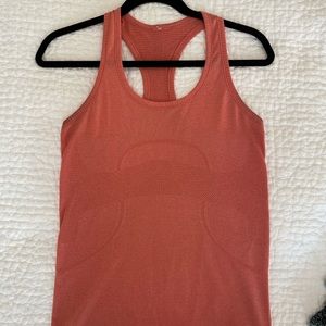 Lululemon Swiftly Tech tank